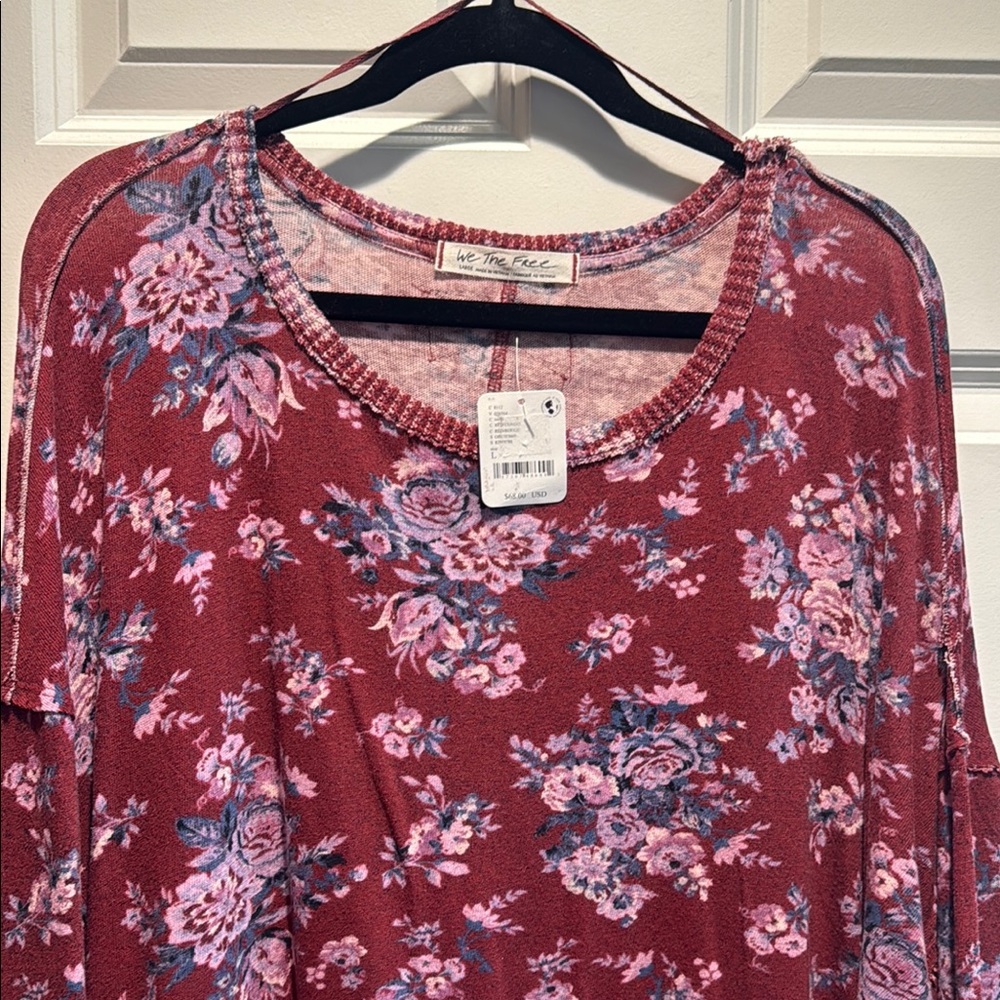 We The Free Blue and Purple Ribbed 3/4 Sleeve Blouse